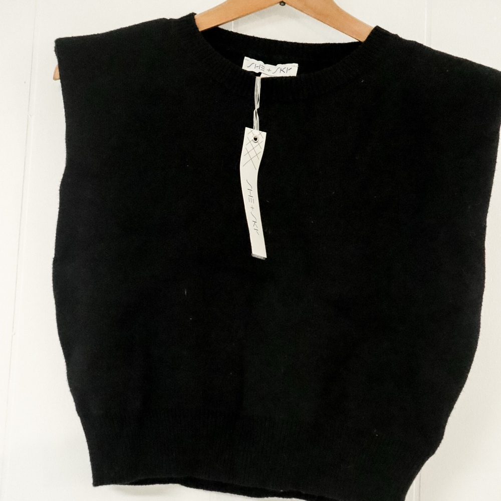 She + Sky Classic Black Sweater Vest